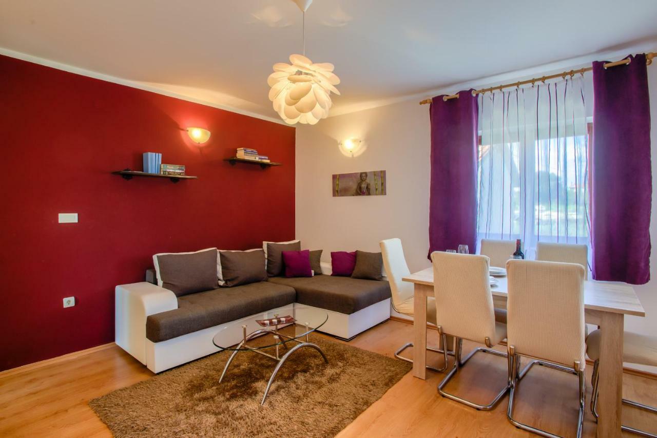 Apartment House Silvija *